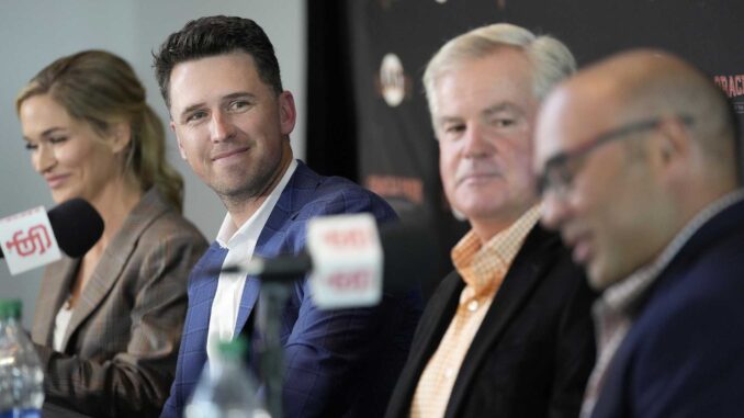 Buster Posey Announces Retirement