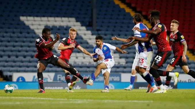 2022-08-10T201855Z_405215514_RC2XTV9EEL09_RTRMADP_3_SOCCER-ENGLAND-BBR-HAR-REPORT-900x534